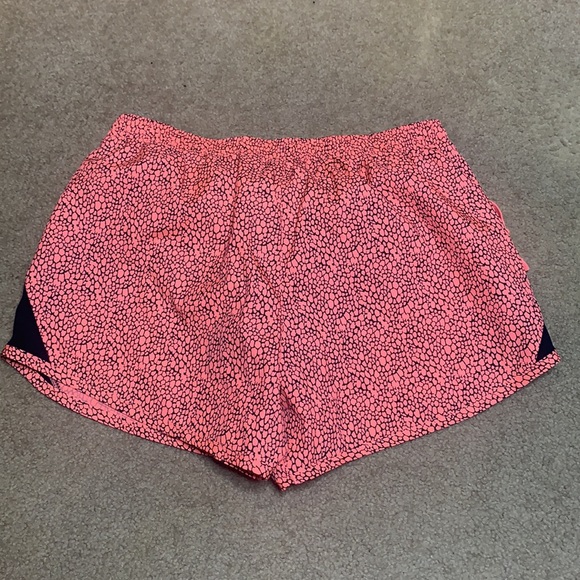 NIKE RUNNING SHORTS - Picture 5 of 6
